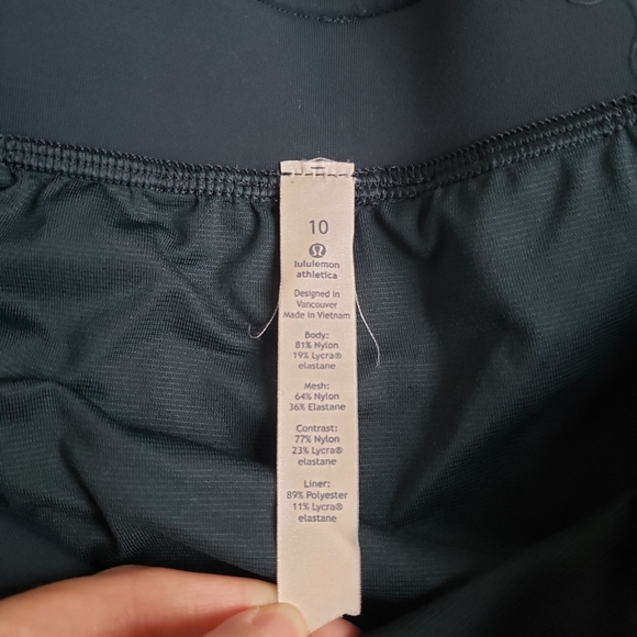 Lululemon| Home Stretch Shorts Tulip Side Detail 3" Inseam Size 10 - Picture 8 of 8